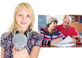 Montage Mädchen mit Mikrofon und Senioren mit Fragebogen